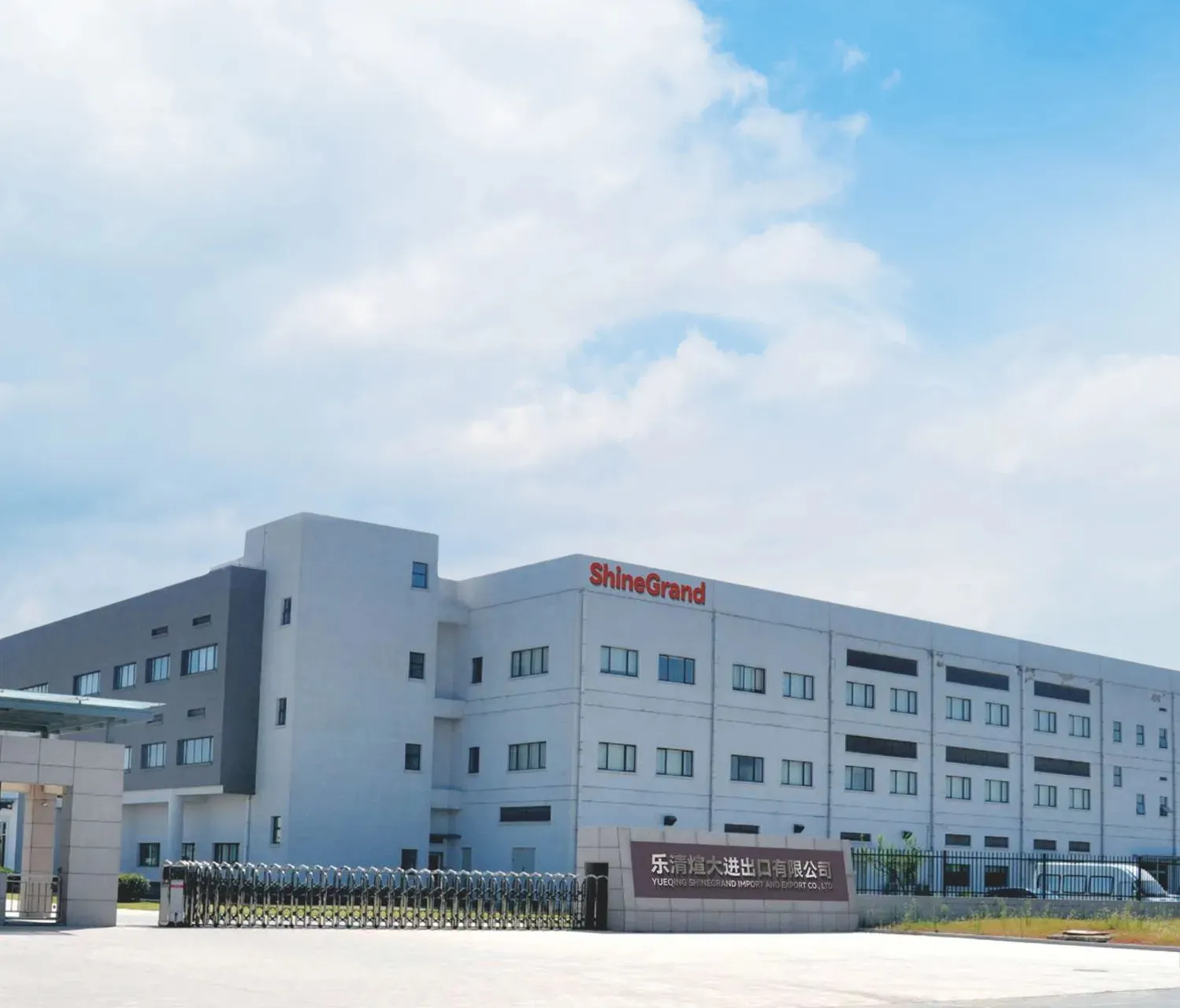 Power Transformer, Fuse, Surge Arrester & Disconnect Switch Manufacturer